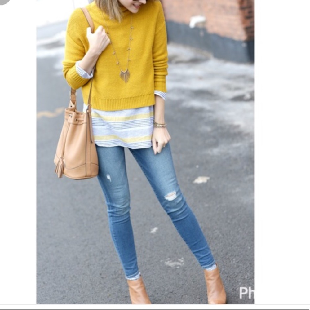 Old Navy Rockstar Mid-Rise jean